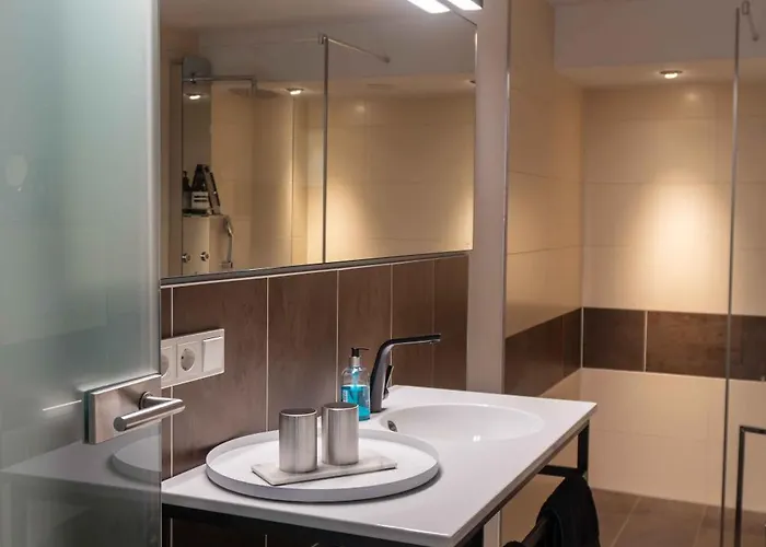 Luna טראבן-טרארבאך